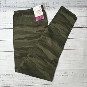 SO Women's Basic Stretchy Mid Rise Favorite Leggings Sz XL Olive Green Camo NWT